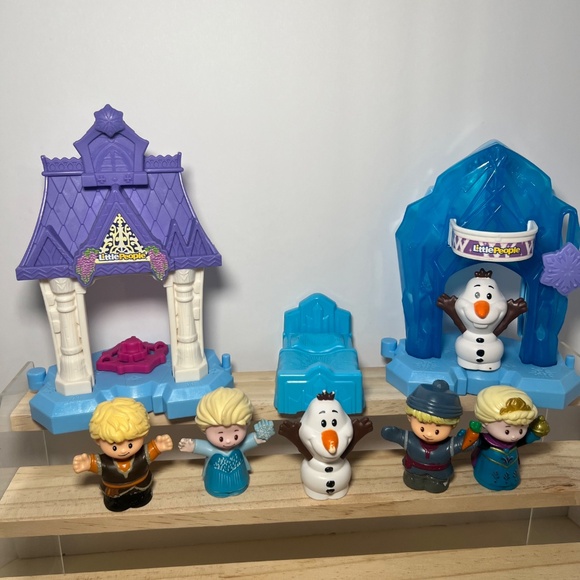 Fisher Price Little People Frozen Lot/Bundle Olaf, Bed, Houses, Anna, Elsa - Picture 2 of 3